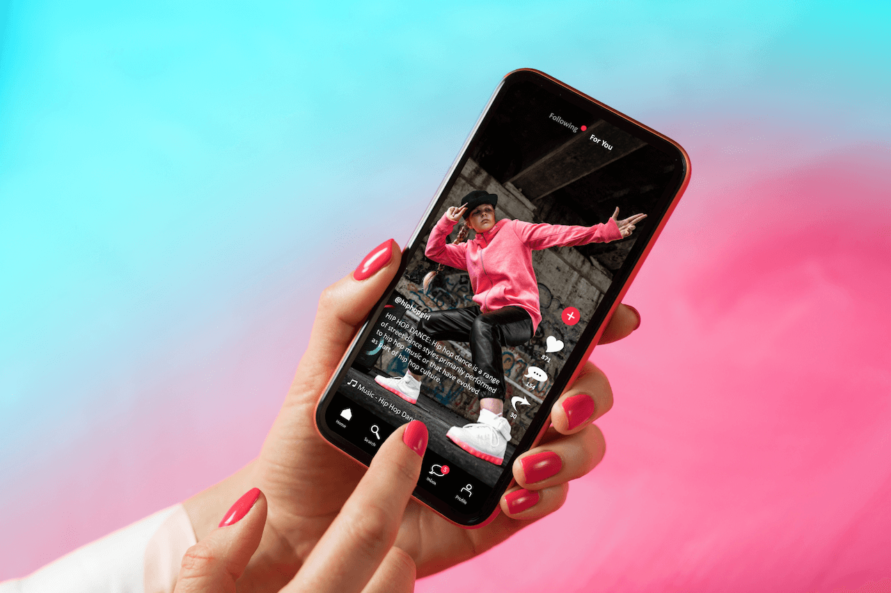 How to create an Instagram GIF sticker - Disturb Digital